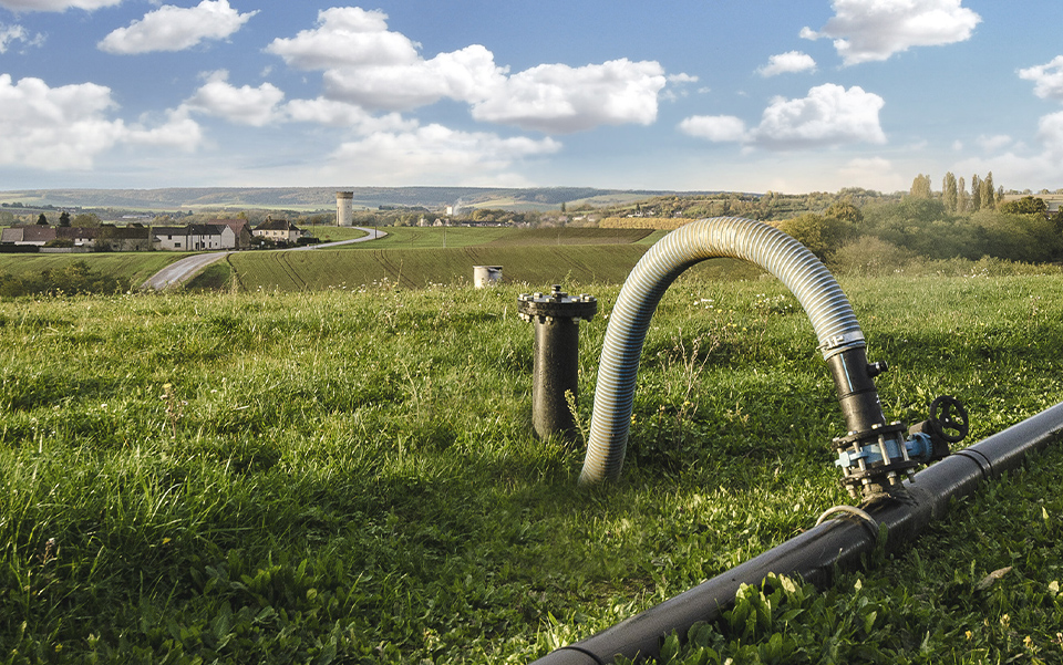 Immagine che mostra un sistema di raccolta del biogas in un impianto di stoccaggio di rifiuti non pericolosi.