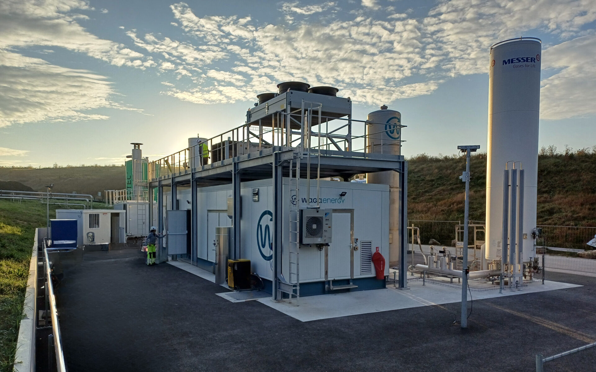 Image of a WAGABOX® biomethane production unit at the Granges ISDND operated by Véolia.